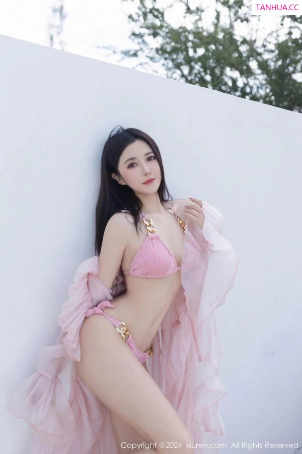 鱼子酱fish  [XiuRen]高清写真图 2024.01.05 No.7920 鱼子酱Fish 比基尼美腿第47张图片